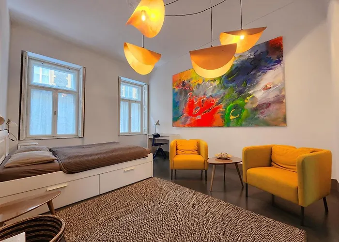 Stylish Art - Wifi & Great Location *