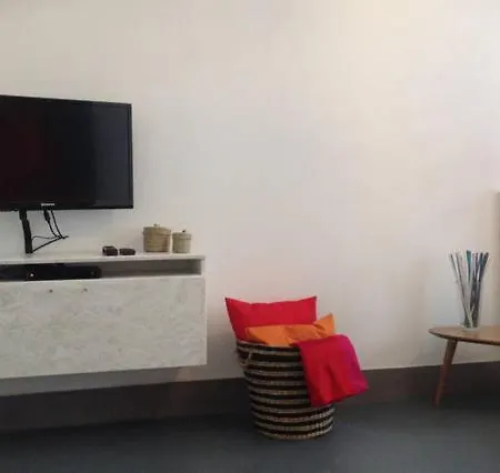 Stylish Art - Wifi & Great Location * Budapeste