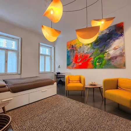 Stylish Art - Wifi & Great Location *